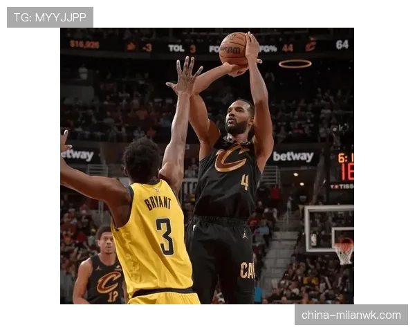 哈利伯顿挡拆撕开内线空间并使三分占比较上季提升