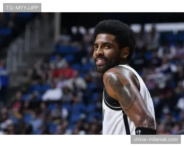 欧文无球跑动制造错位，提升进攻效率